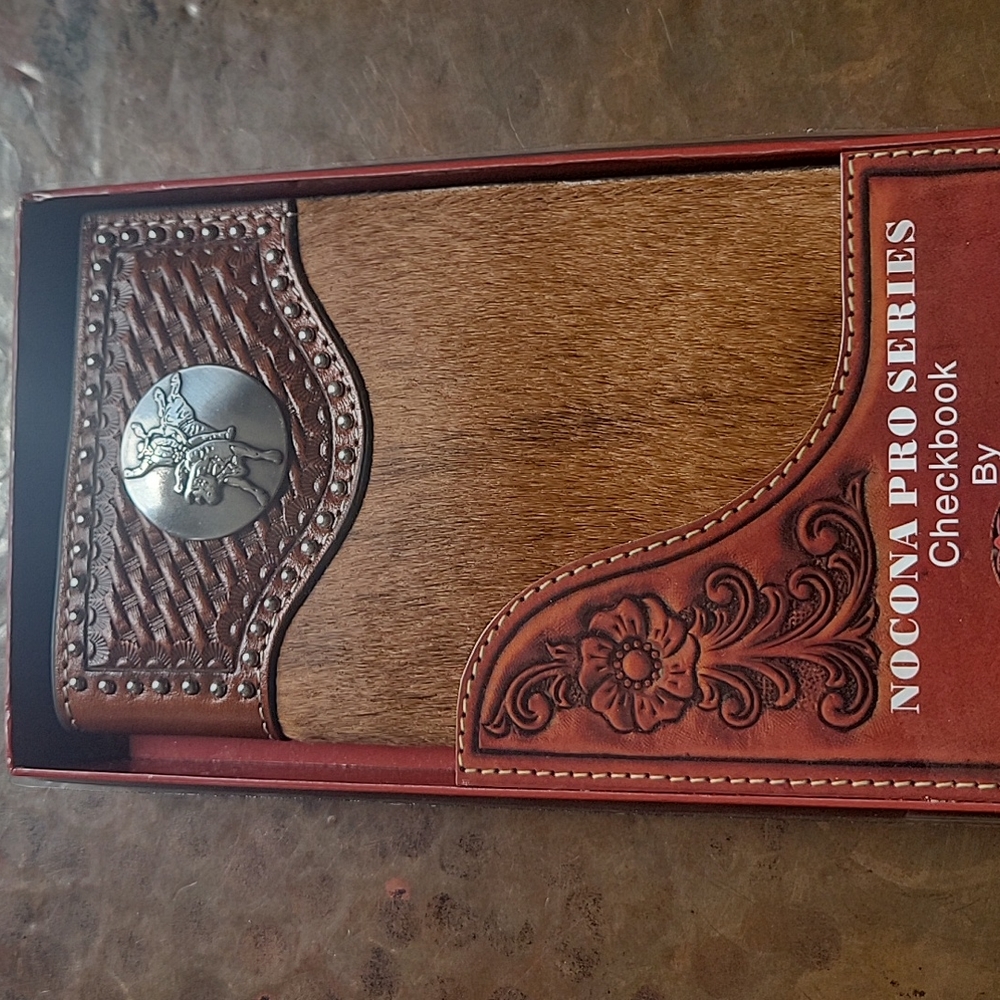 Nocona Checkbook